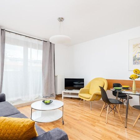Modern Apartments With Free Parking Spot Cracovia Esterno foto