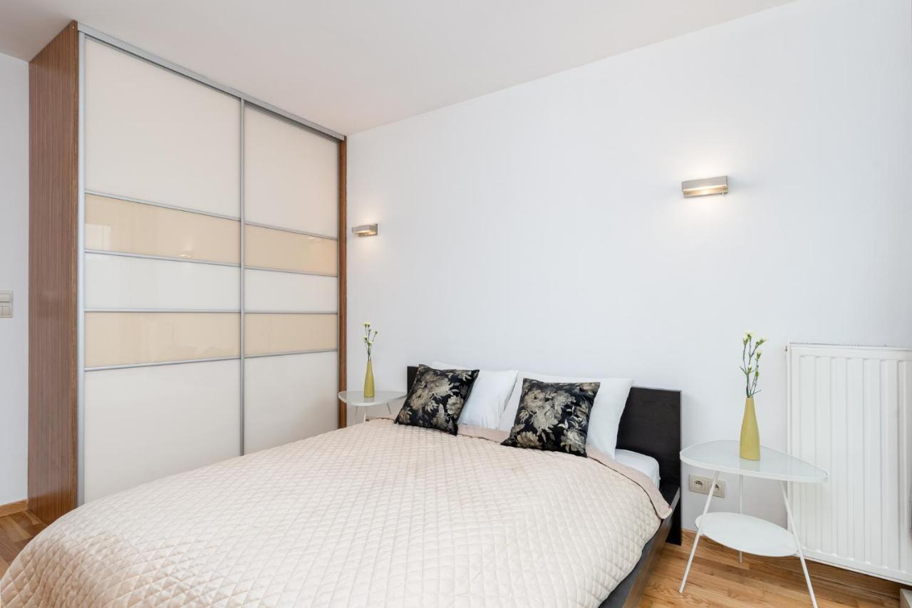 Modern Apartments With Free Parking Spot Cracovia Esterno foto